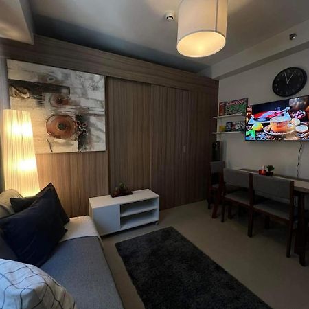 Shore 2 Residences High Speed Internet Walking Distance To Moa And Ikea Манила Экстерьер фото