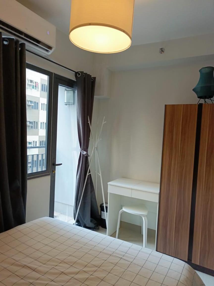 Shore 2 Residences High Speed Internet Walking Distance To Moa And Ikea Манила Экстерьер фото